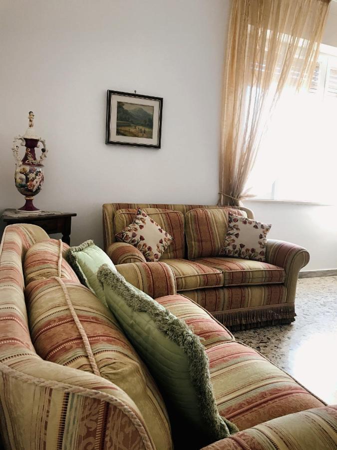Casa Zi' Peppe Apartment Capranica Bagian luar foto